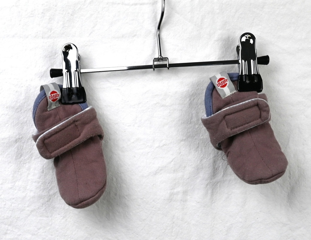 [SRO003] Pantoffels, Lodger, newborn