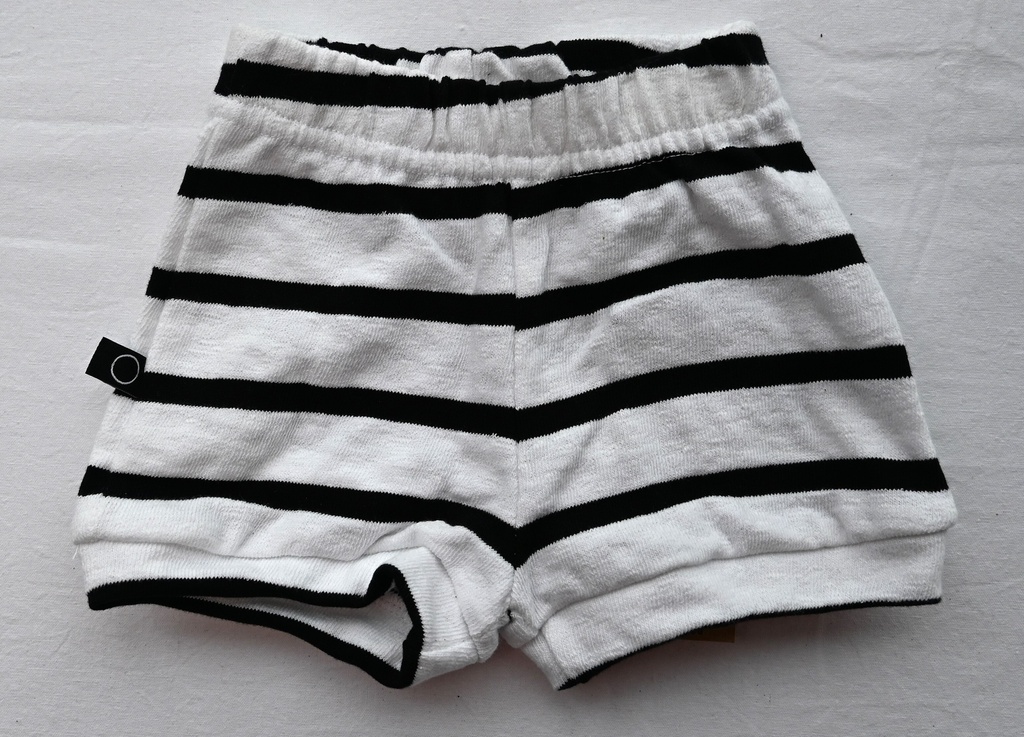 Shortje, nOeser, 0/1 maand