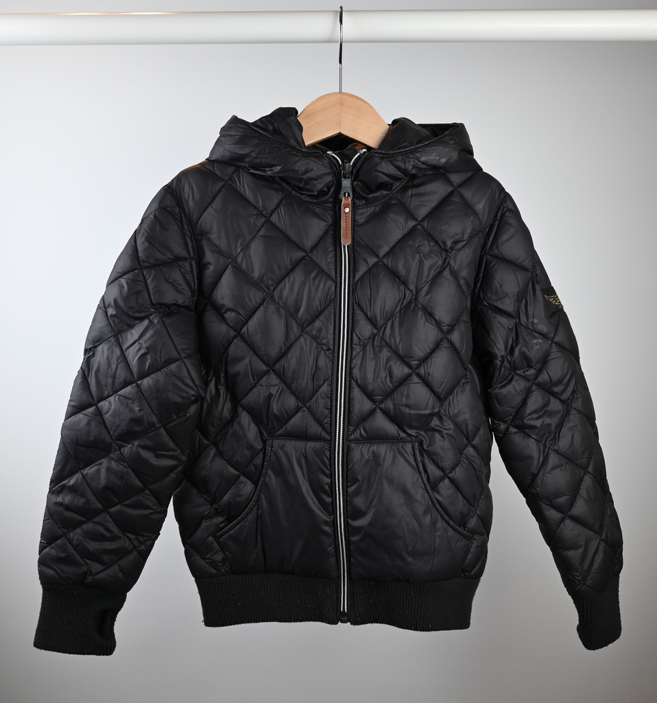 Jas, Finger in the Nose, 6/7 jaar