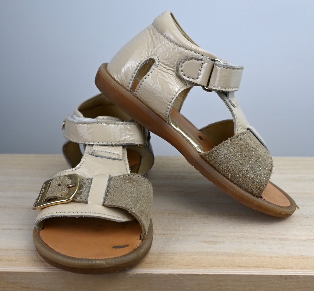 [NMA055] Sandalen, Naturino, 23