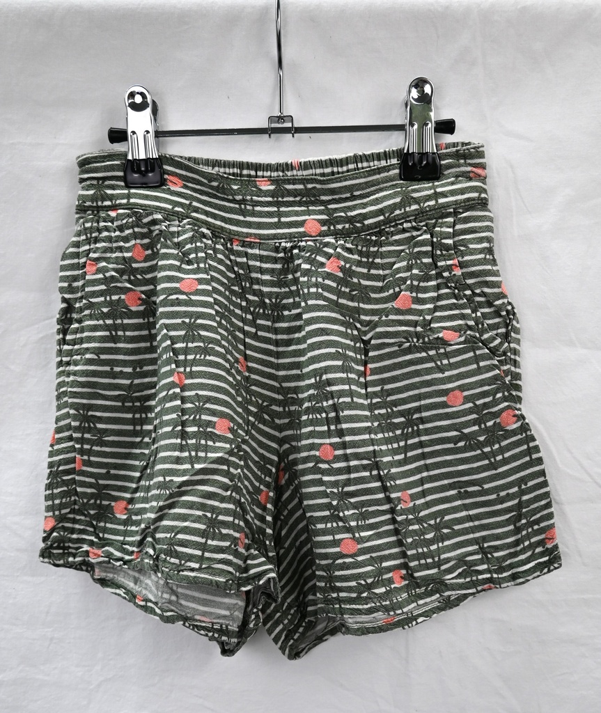 Short, Sissy Boy, 7 jaar