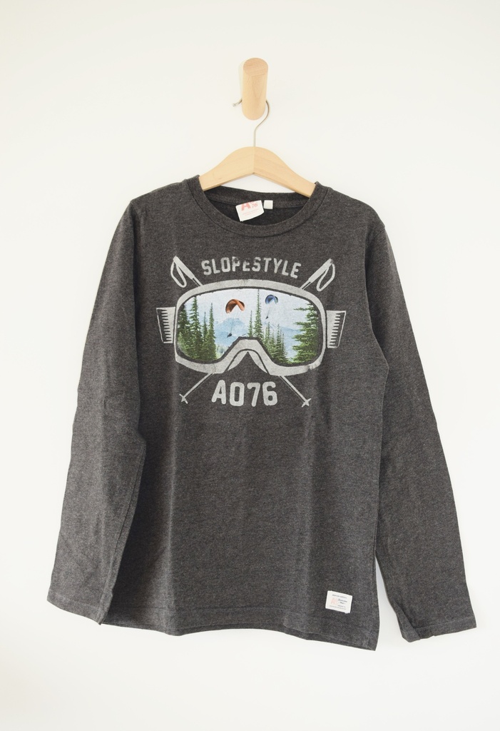 [LVDV019-C] Longsleeve T-shirt, American Outfitters, 10 jaar