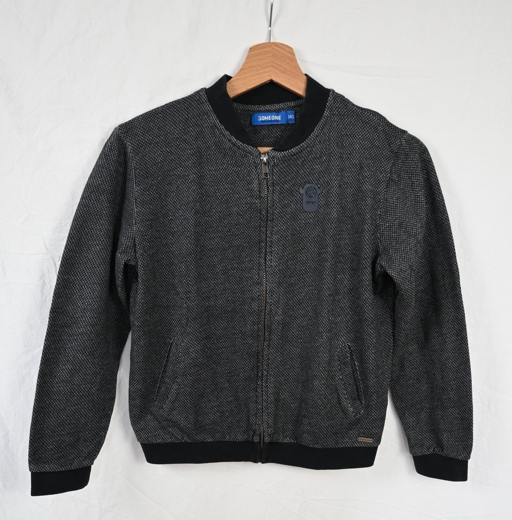 Vest, Someone, 10 jaar