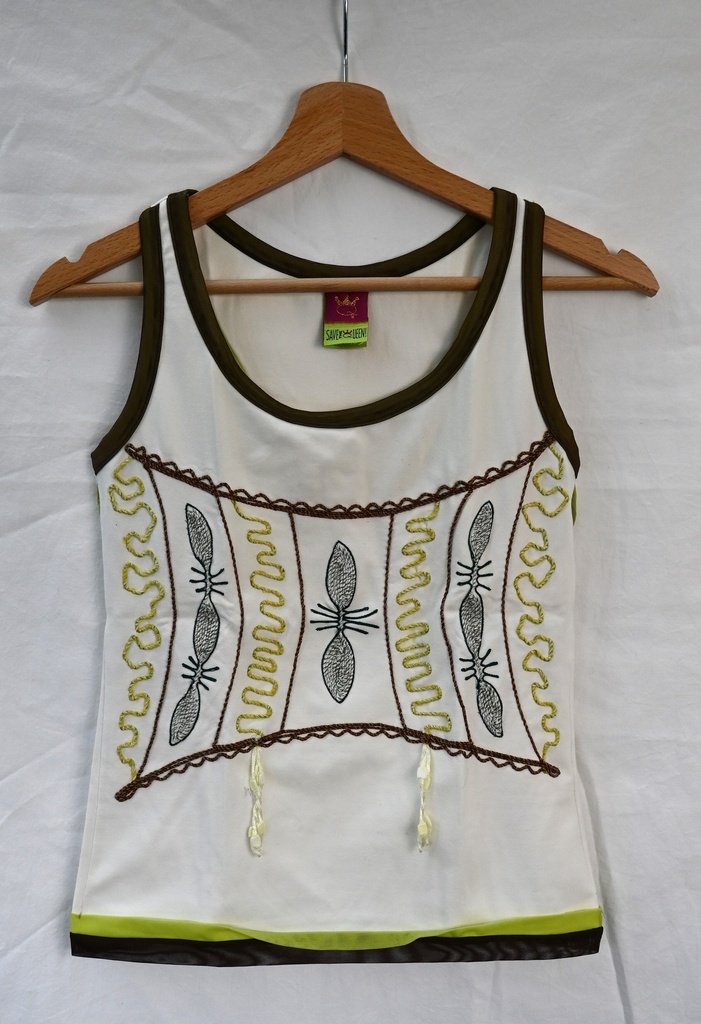 Top, Save the Queen, maat L