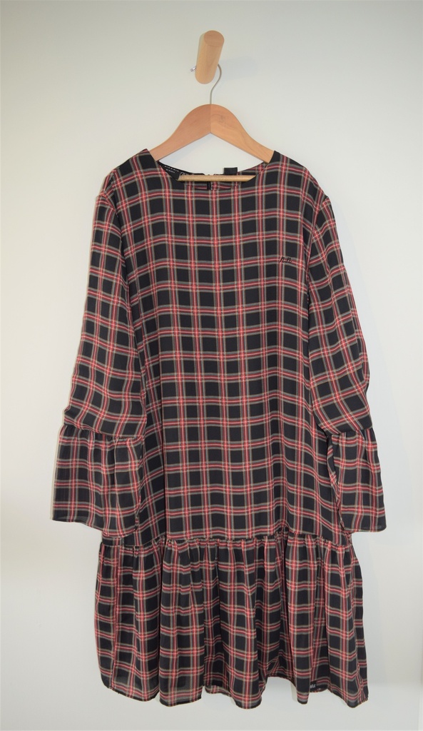 [IVT023] Winterjurk, Nik&Nik, 16 jaar