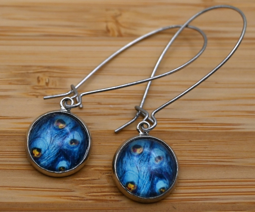 [IVO008] Oorbellen Blauwe pauwenveren