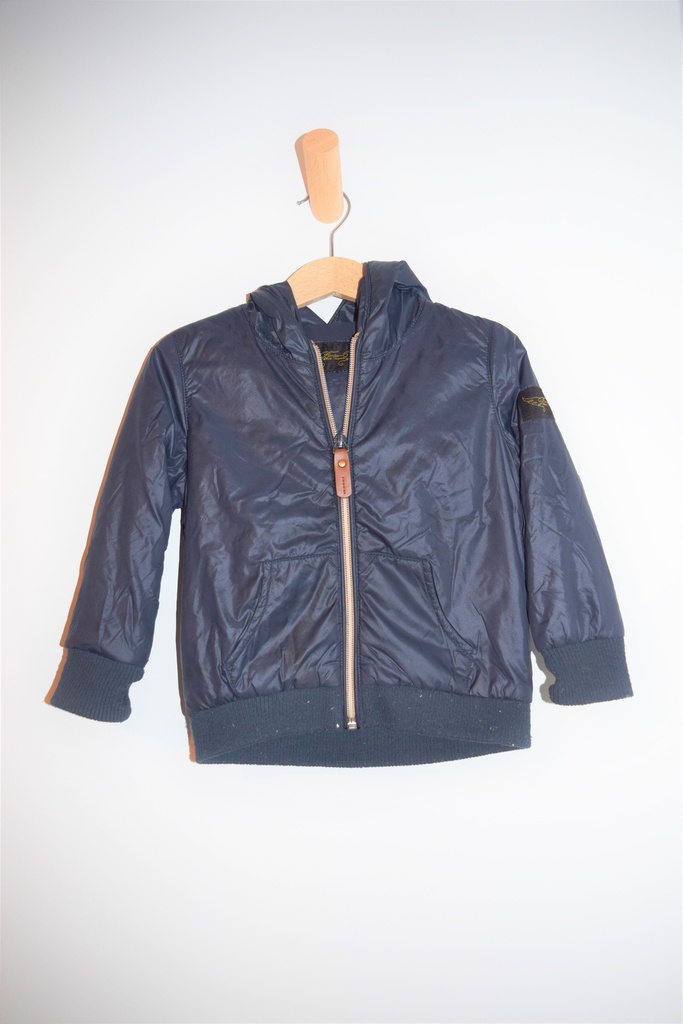 Dunne jas, Finger in the Nose, 2/3 jaar