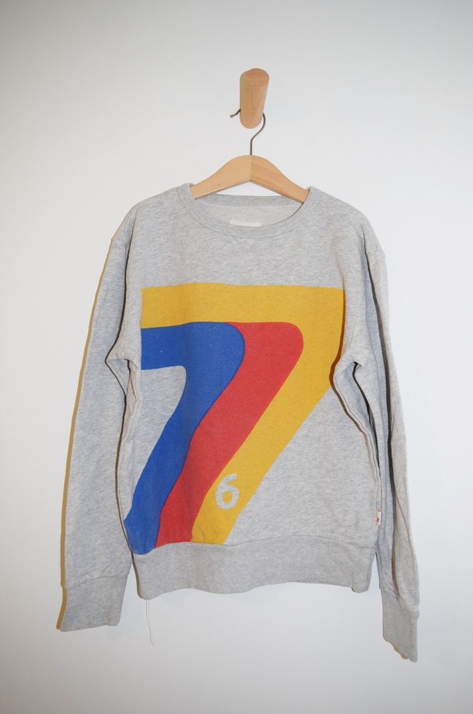 [ELN011] Sweater, American Outfitters, 10 jaar