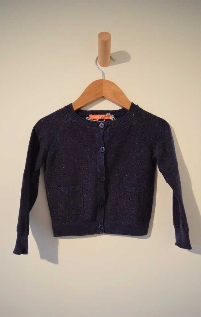 [BVH011] Cardigan, Fred & Ginger, 2 jaar