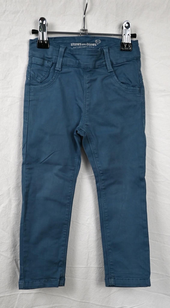 Broek, Stones and Bones, 2 jaar