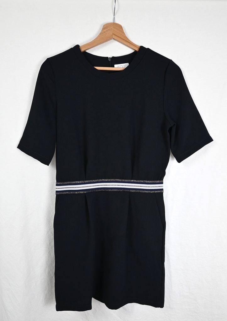 Jurk, Indee, 16 jaar